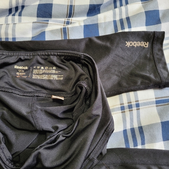 Reebok Legging size small  (26) - Picture 3 of 3
